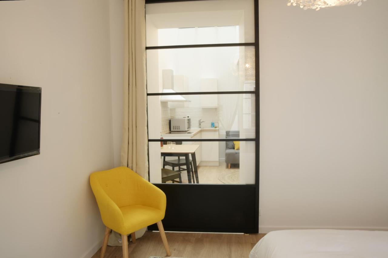 T2 Avec Verriere Situe En Hyper Centre Avec Wifi, Linge, Draps, Savons Et Serviettes Fournis Cognac Exterior foto